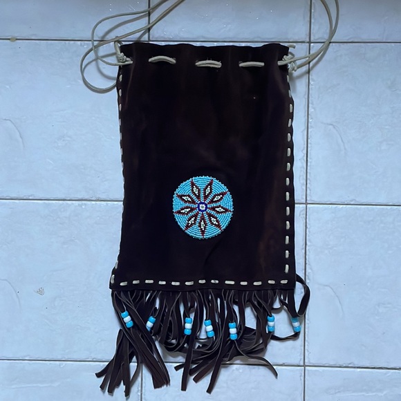Native American Motif Fringed Draw String Suede Purse - Picture 3 of 4